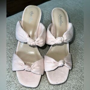 Charles by Charles David Women's Pink Bowed Sandals. Good condition. Size 8.5